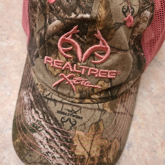 Outdoor Cap Ladies Fit Realtree Xtra Hat in One Size - Picture 2 of 5